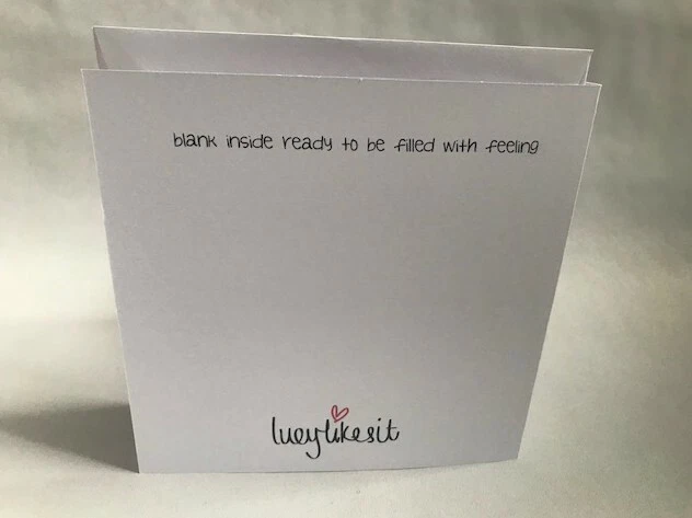 Divertida tarjeta de bloqueo autoaislamiento virus cuarentena abrazo amigo hermana madre diversión Foto 2 de 4