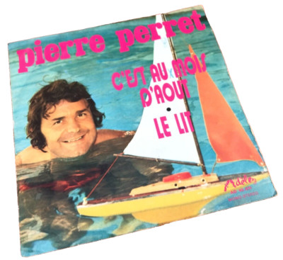 Vinyl 45 Umdrehungen Pierre Perret Es ist im August (1972) Adele 45811