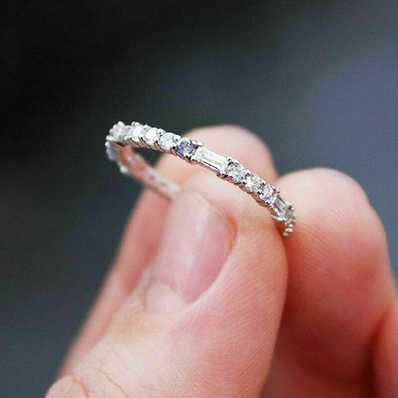 Baguette 2024 moissanite band