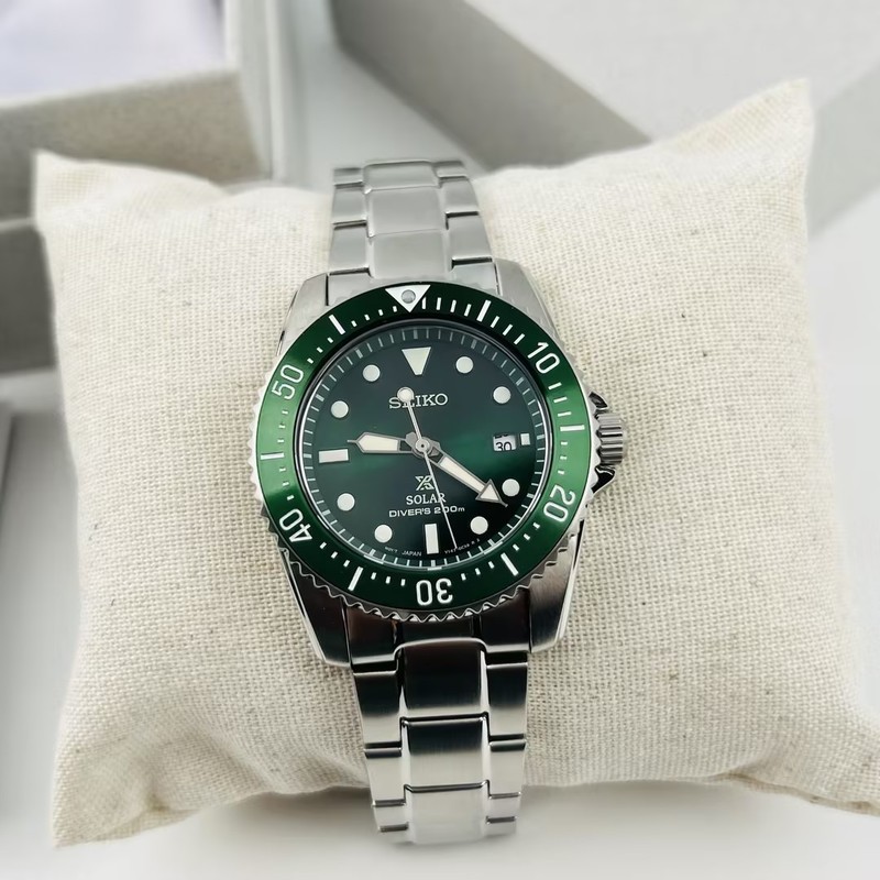Seiko Prospex Sea SNE583 Solar Men's Green Dial Stainless Steel Watch New 38.5mm