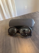 CHANEL 15653 45002 Vintage Oval Tortoise Sunglasses Made Italy w/ Case