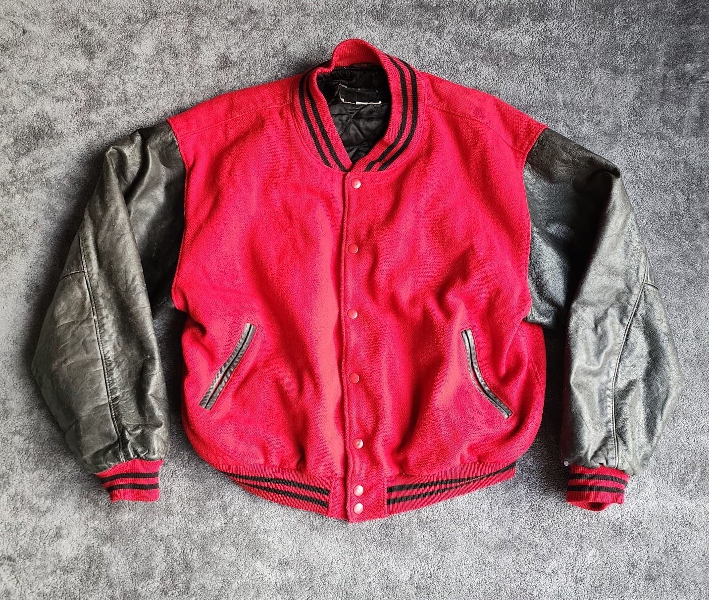 GAP Varsity Jacket Red Wool Black Leather Sleeves USA Made Vintage Size L Bomber