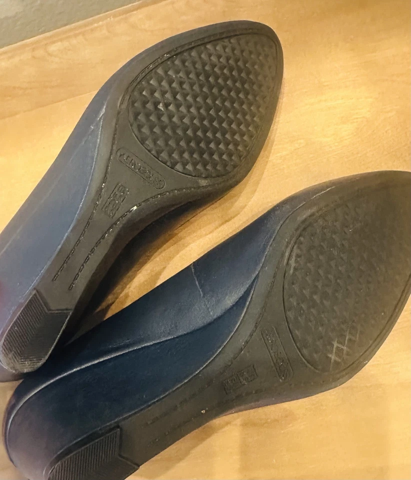 Aerosoles Women’s Shoes Navy Blue Inner circle Heels Pumps Size 8.5 M - Image 3 of 4