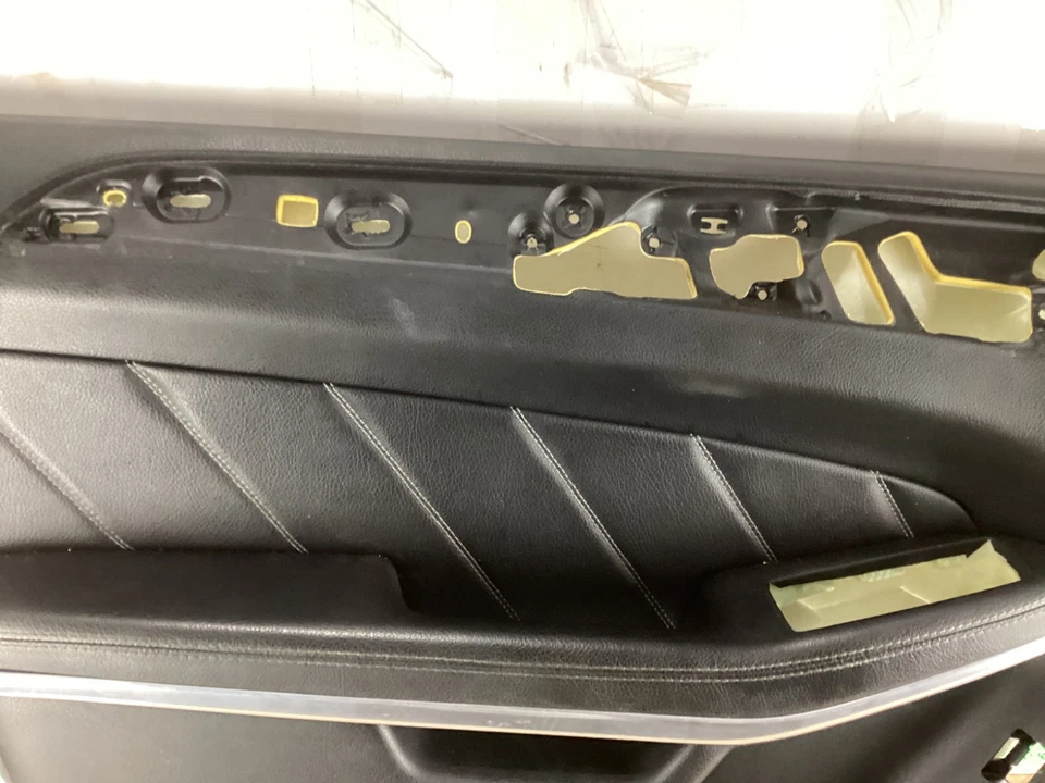 2013-2016 Mercedes Benz GL450 Front Left Door Panel OEM — 第 3/4 张图片