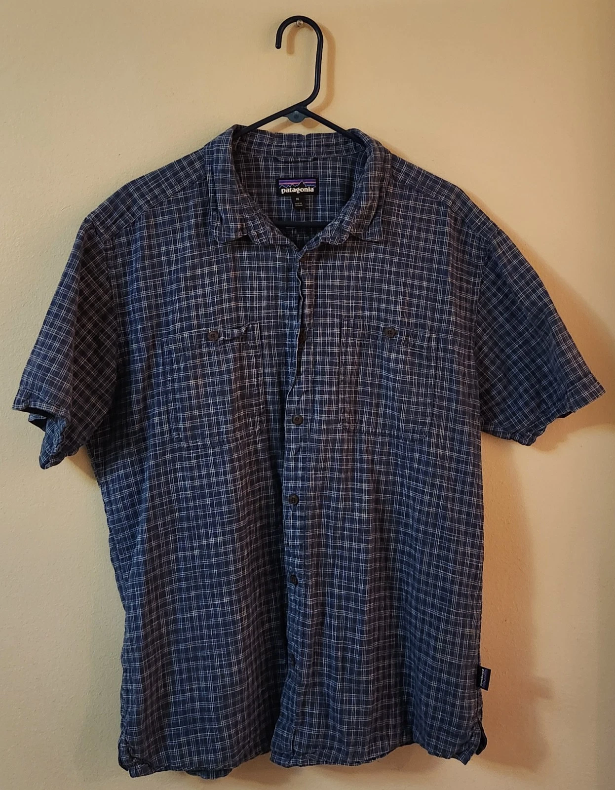 Patagonia Shirt Mens XL Short Sleeve Button Up Pockets Blue Plaid Vintage Hiking