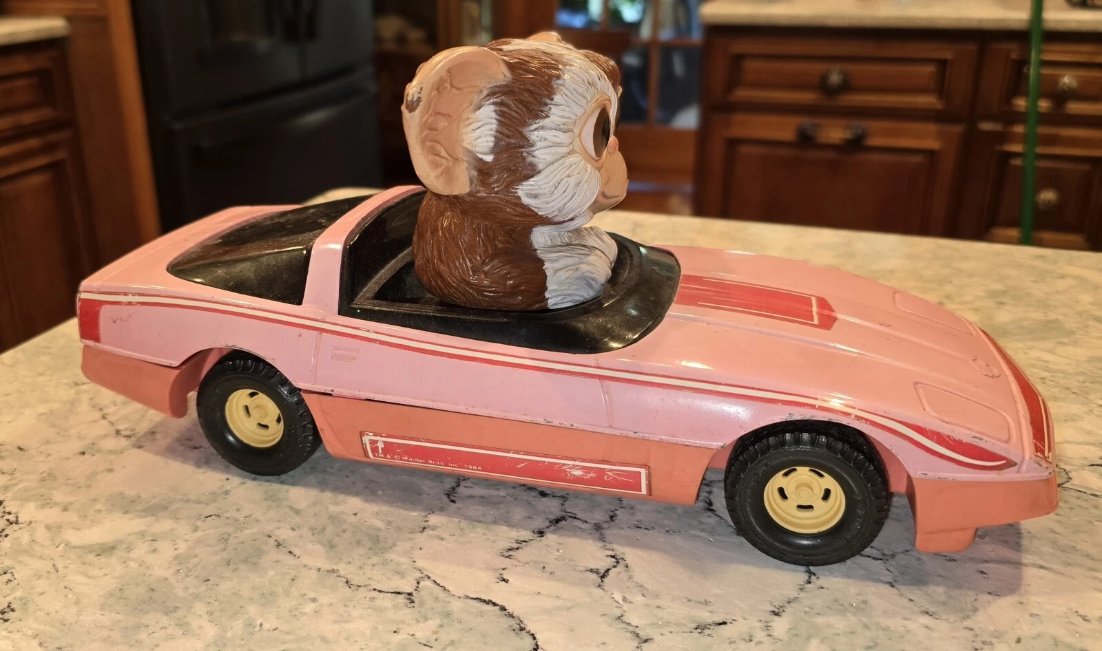 ertl gremlins gizmo carro de condução chevrolet corvette warner bros brinquedo 