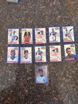 SOUGHT AFTER 2001 MLB Baseball Break Bulk Auctions Starting Lineup Cards
