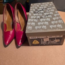 Vintage Foot Flairs Ruby Magenta Leather Pointed Toe Kitten Heel Pumps Sz 8 AA
