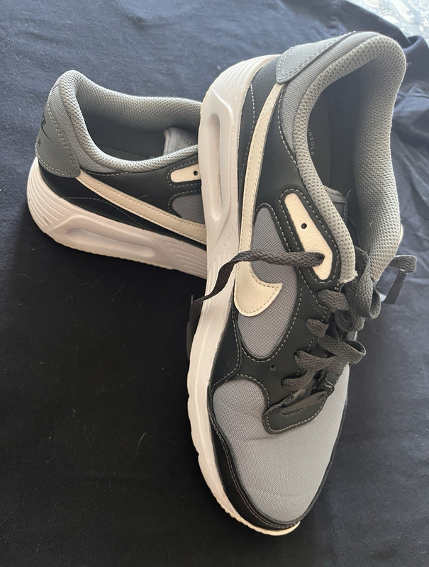 Nike Venture Runner CW4555-019 Kids US 9 Gray/Black/White Low Top Running