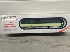 Williams Classic Madison Style Passenger Car Northern Pacific Crown Line Edition