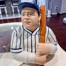 Vintage 1997 Babe Ruth NY Yankees Clay Art Cookie Jar Hand Painted EUC!