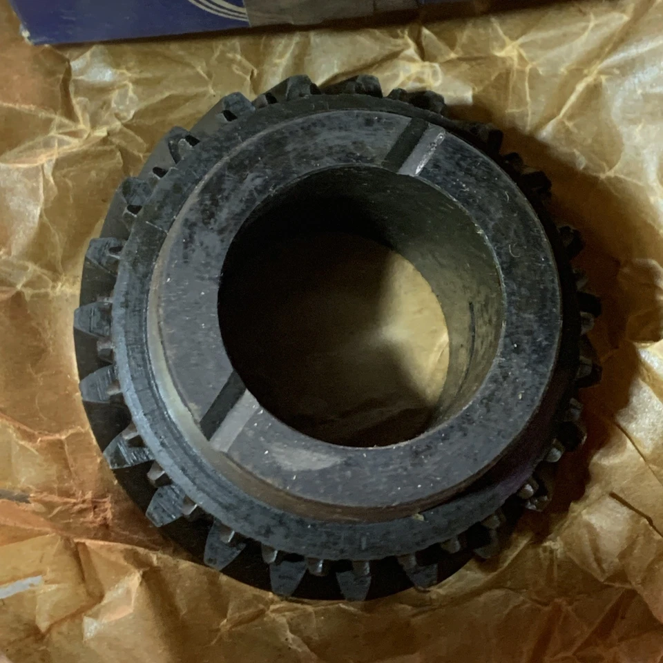 941656 Second gear 225-V6, Jeep CJ-5, CJ-6 with T-86aa transmission - Image 2 of 4