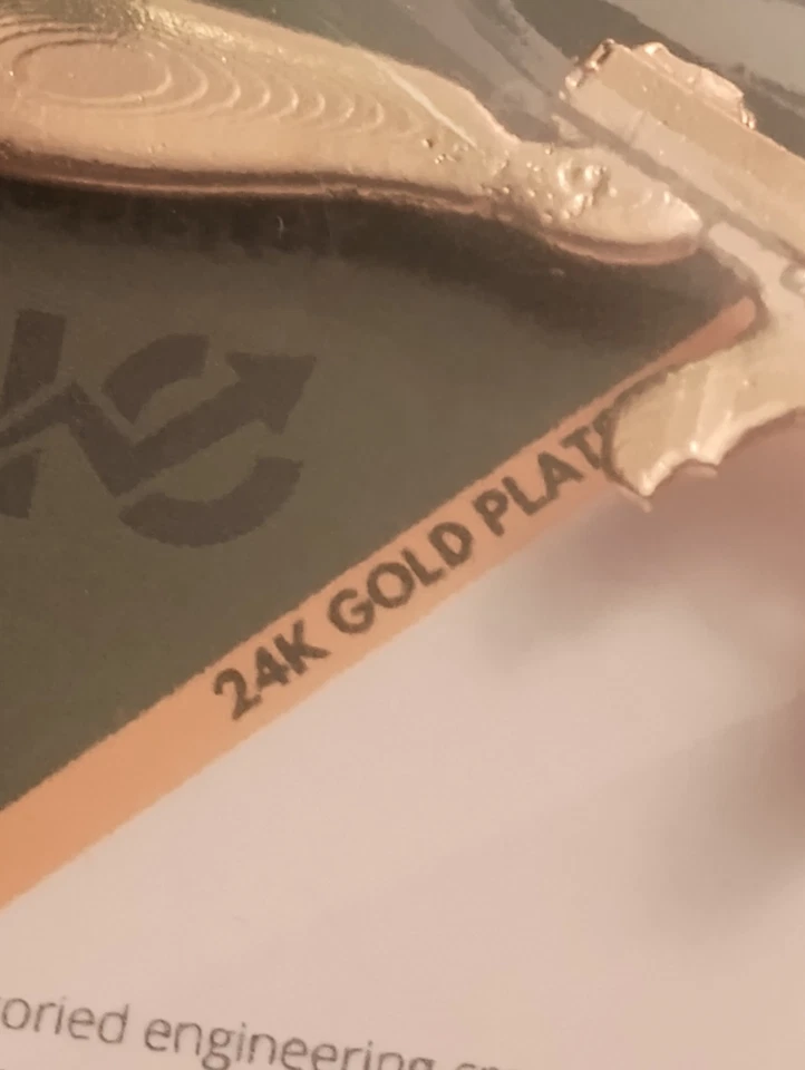 RÉPLICA DE PISTOLA TOMMY PLATEADA 9 GS 999 CHAPADA EN ORO 24K EL DETALLE ES UNA LOCURA BUENA Foto 2 de 4