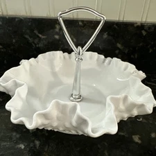 Vintage Fenton Milk White Hobnail Candy Bonbon/Tidbit/Dish With Handle