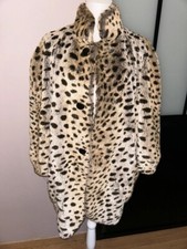 Manteau en fausse fourrure léopard