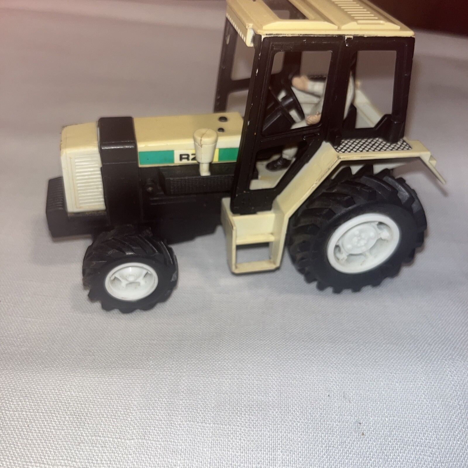 Picture 1 of 8