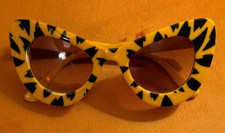 Retro Style Cat Eye Sunglasses Tiger Leopard Print 60s Oversized