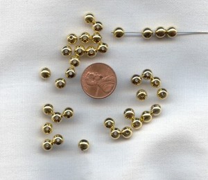 Authentic 36 VINTAGE GOLD PLATED SMOOTH ACRYLIC 5.5mm. ROUND BEADS 18