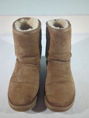 Ugg Boots Womens Size 5 Classic Short Tan Sheepskin Lined Suede Pull On Winter