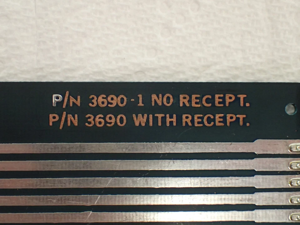 VECTOR 3690 / 3690-1 EXTENDER BOARD - Image 2 of 4