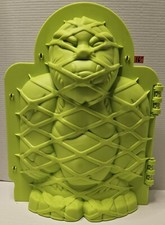 L.L. Bean Yeti Sasquatch Abominable Snow Man Sand Ice Sculpture Beach Mold 18"