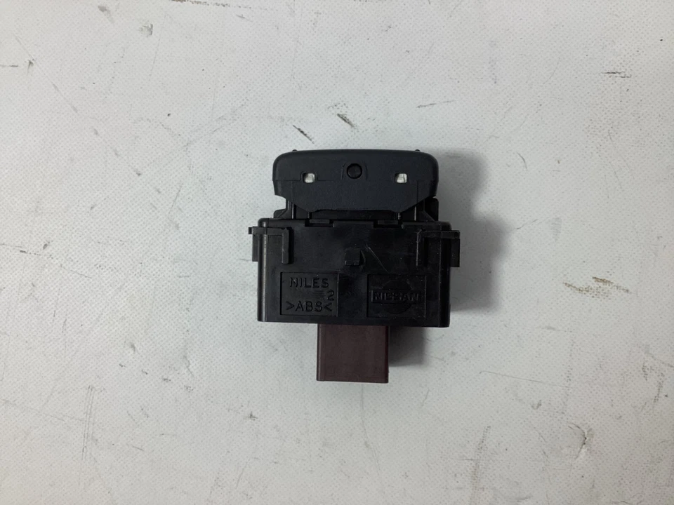 2008-2012 Infiniti EX35 REAR RIGHT SIDE SEAT HEAT FLIP RECLINE FOLD SWITCH OEM . - Image 4 of 4