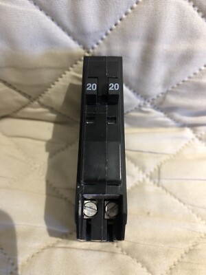 Square D QO2020  1 Pole Twin 20 Amp 120VAC Plug In Tandem No Hook Breaker FREESH