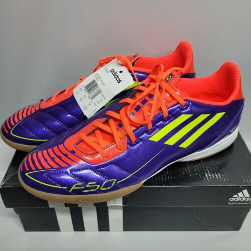 NEUF chaussures de football violettes Adizero F50 F10 IN intérieur US 10 neuves avec étiquettes - Photo 1 sur 10
