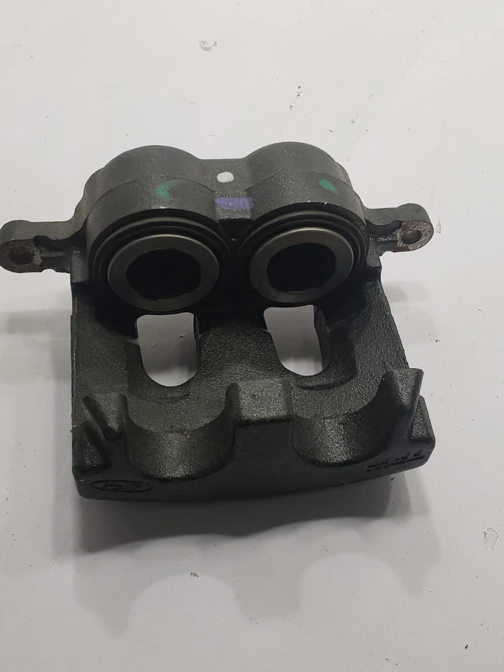 Pinza de freno de disco Motorcraft BRCF-199 BC3Z-2553-A Ford F350 05-2012 F450 11-12 Foto 3 de 4