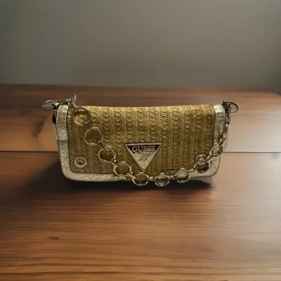 Bolso de Mano Guess Oro Paja RARO Caribe Floral Forrado Se convierte en Bolso de Mano Años 90 Y2K - Imagen 1 de 4