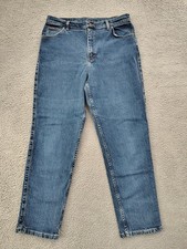 Lee Jeans Women Size 16P Medium Wash Straight Leg Stretch Denim Made in USA
