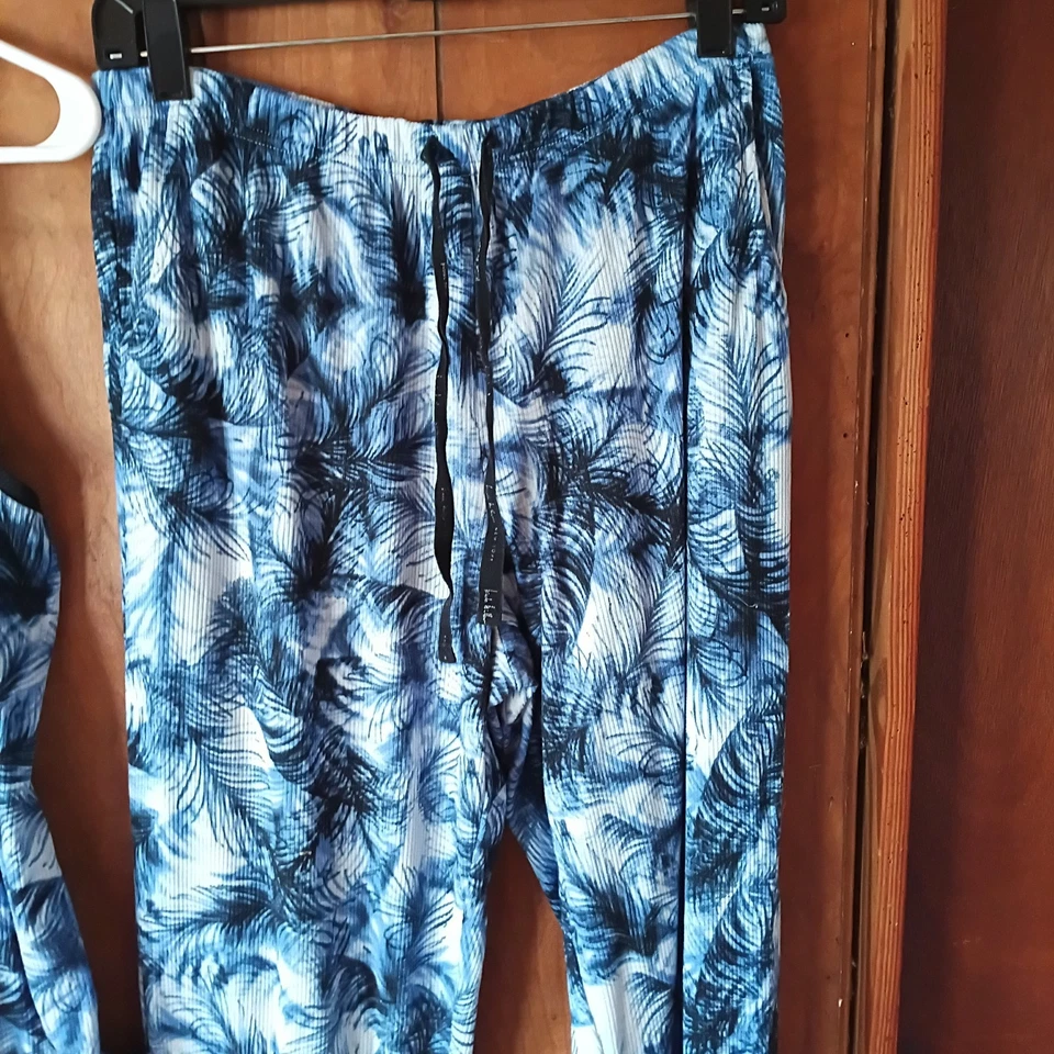 Nicole Miller Women's Blue Tropical PJ Lounge Set Size L - Image 4 of 4