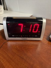 Timex Radio FM/AM with LED CLOCK Alarm Model T256S