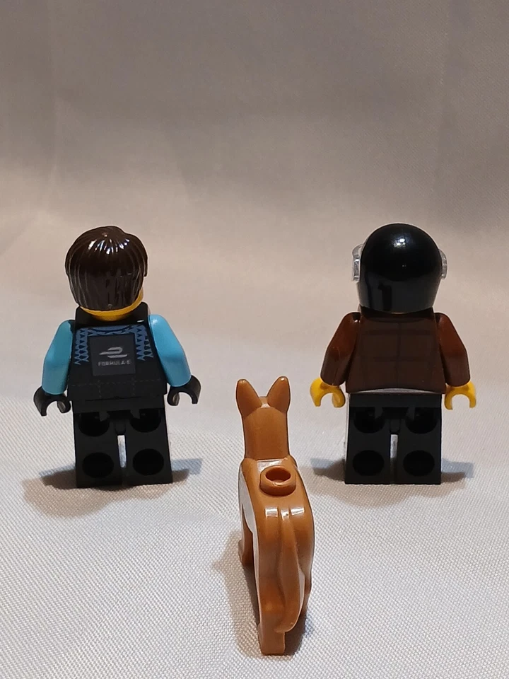Lego mini fig Set Of 2 speed champions Jaguar and Porsche mini Drivers W/ Dog - Image 3 of 4