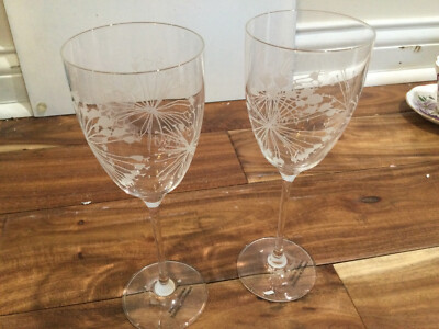 2 Rona Slovakia Wine Crystal Glasses white modern dandelion flower 8.2''X2.75''