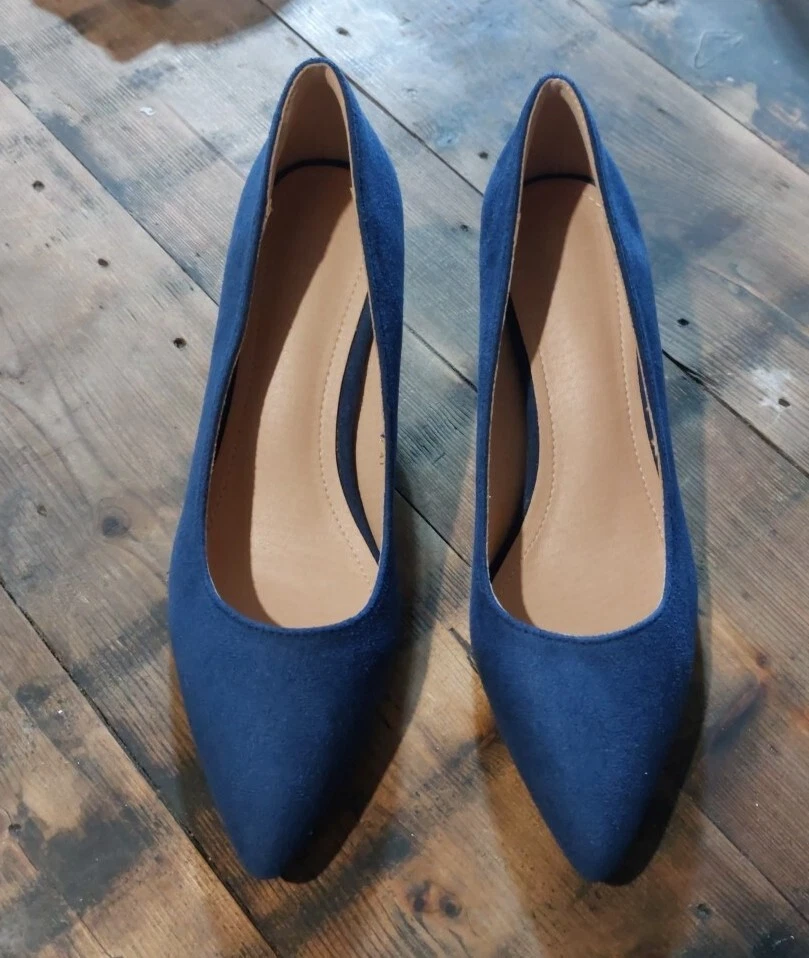 Navy blue pumps store size 7