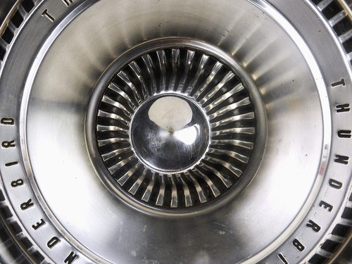 Set of 2 Ford Thunderbird Hub Caps, 1965/1966, 15", Good Condition, No Spinners - Picture 3 of 21
