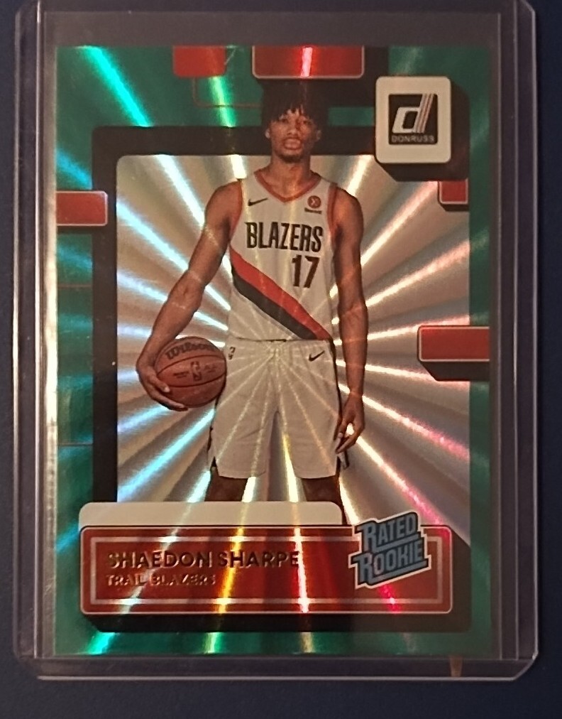 Shaedon Sharpe 2022-23 Donruss #207 Holo Green Laser Rated Rookie Trail Blazers