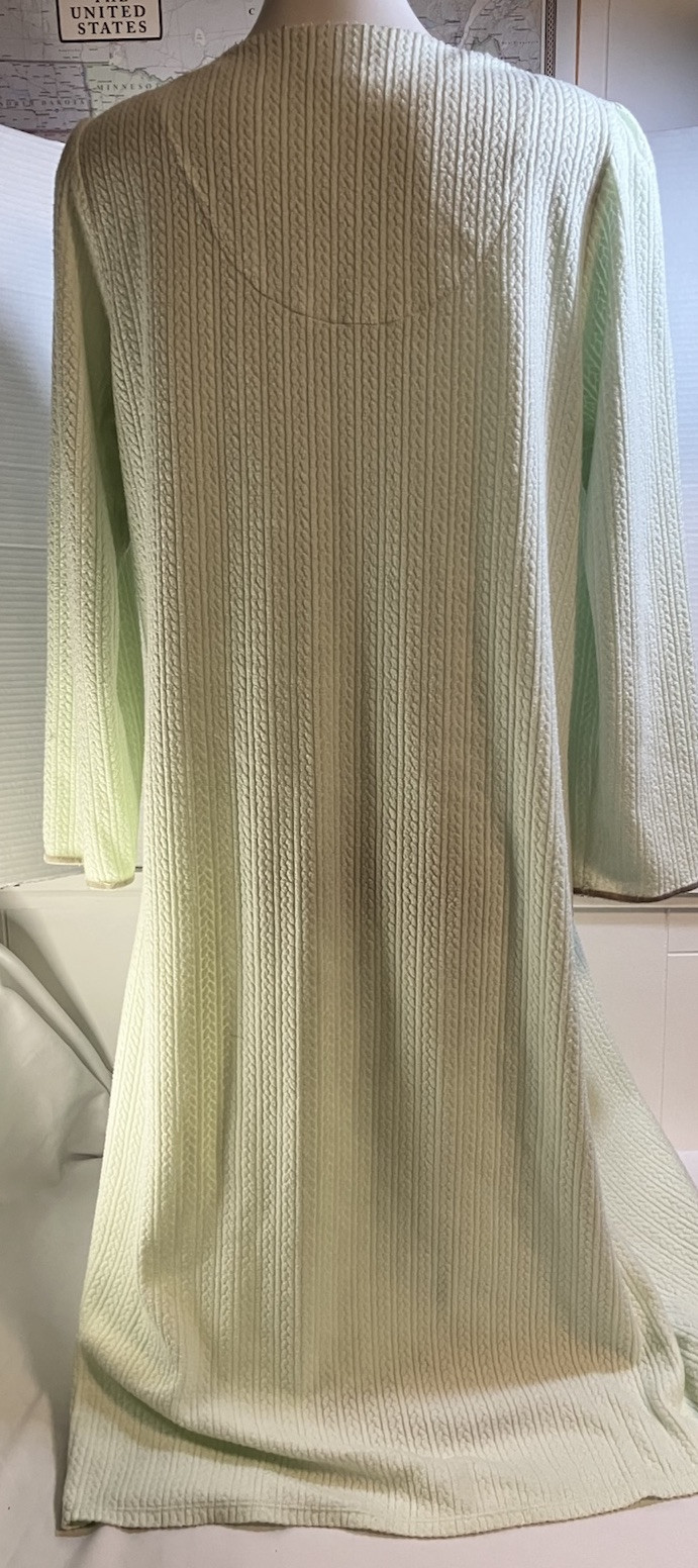 Earth Angels Womens Fleece Large Light Green Long Sleeve  Night Gown