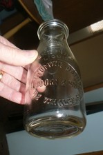 RARE LIKE MINT 1923 WYOMING DAIRY H.DOORN & SONS MILK BOTTLE GRAND RAPIDS MICH.