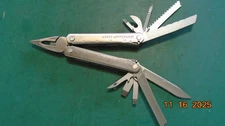 Leatherman CORE Multi-Tool Stainless With Nylon Belt Sheath  NICE !!!