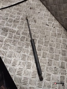 VW GOLF PLUS 5M1, 521 Heckklappe Gasdruckfeder rechts 1k6827550d 1.90 27574051