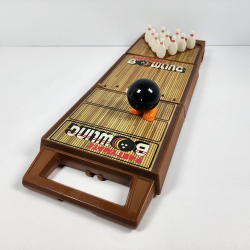 Partymate Strolling Bowling Wind-Up Portable Game 2005 Sababa Toys Tomy Remake