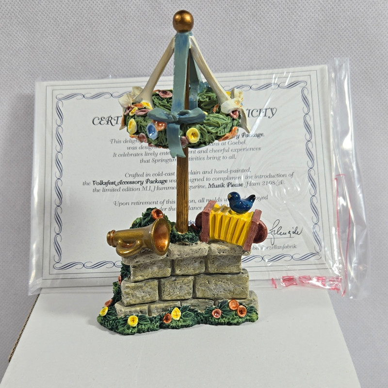 Goebel Volksfest Accessory Package Resin Figurine, Limited Ed