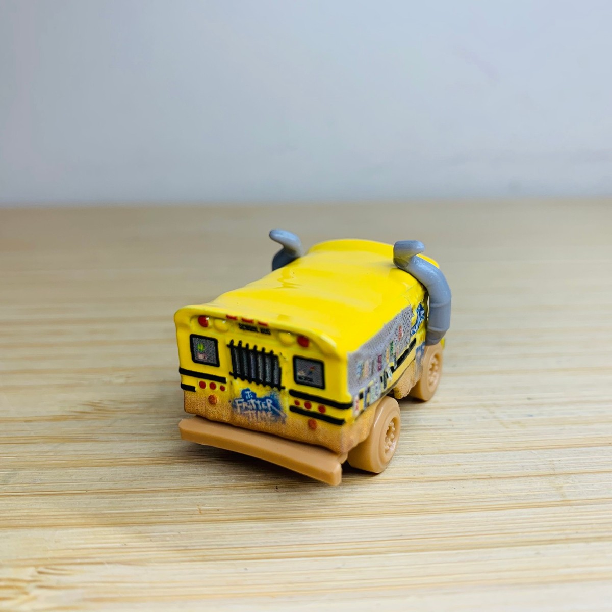 Disney Pixar Cars Mini Racers - Muddy Miss Fritter Thunder Hollow
