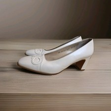 Vintage Salvatore Ferragamo Leather Embossed Logo Block Heel Pumps US 6.5 B 750