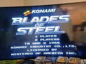 Solo cartucho Blades of Steel (NES, 1988). Probado. Funcionando.