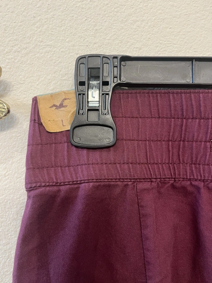 Pantalones Hollister para mujer talla grande borgoña pierna ancha tiro alto Foto 4 de 4