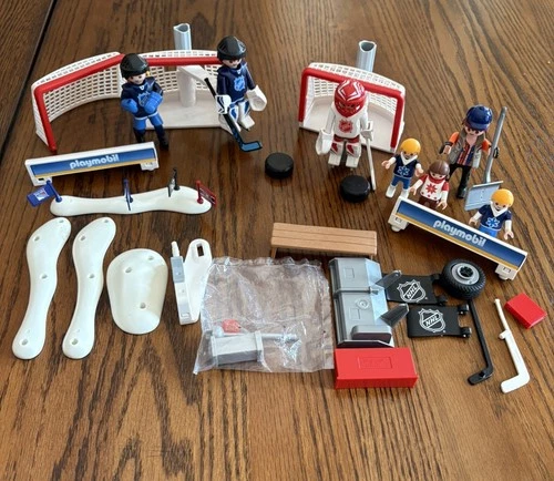 VTG - Lot of Playmobil NHL Ice Hockey Figures Goals Pucks Accessories etc. 🏒