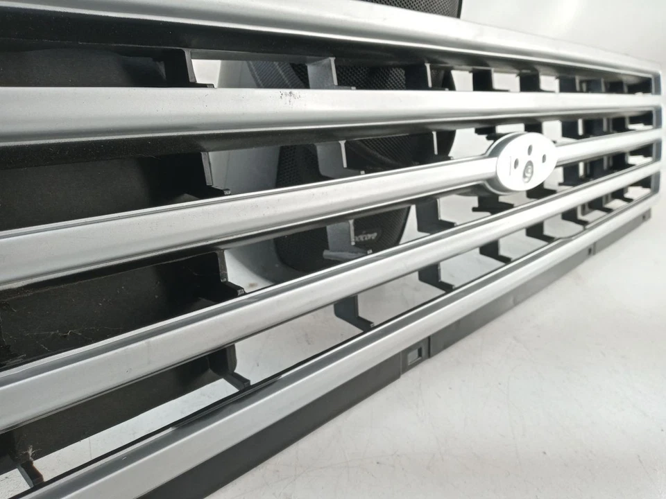 Ford Aerostar 1986-1988 parte superior delantera gris plata rejilla de plástico OEM repuesto R Foto 3 de 4